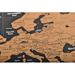 Raaputettava Maailmankartta ja Liput 82x59cm | Matkailijan lahja