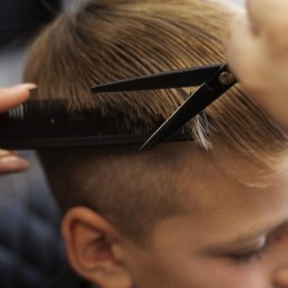 Ammattitason Kampaamosakset | Ergonomiset & Laserteroitetut