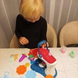 Iso muovailumassasetti – mikseri, 5 massaa ja tarvikkeet