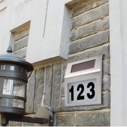 Aurinkokenno-talonnumero LED-valolla | Tyylikäs ja Huoltovapaa