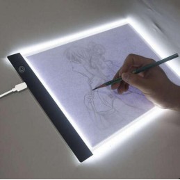 LED-valopöytä A4 – 3 kirkkaustasoa piirtämiseen ja jäljentämiseen