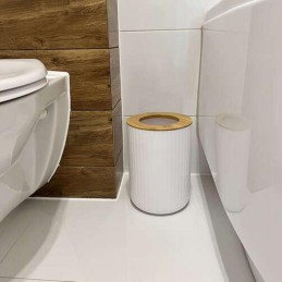 Kylpyhuonesetti 6 osaa – valkoinen ja bambu