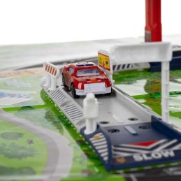 Leikkiparkkitalo 4 tasoa – autot ja helikopteri