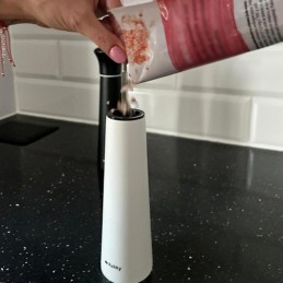 Suola- ja pippurimyllyt 2 kpl – puiset, keraamiset