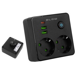 Jakaja 2xpistoke, 2xUSB, USB-C, musta