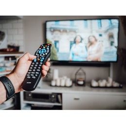 Yleiskaukosäädin Blow 8-in-1 | TV, DVD, SAT, DVB-T2 HEVC