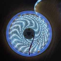 Vedenpitävä LED-nauha 5m | Kylmä Valkoinen IP65 12V